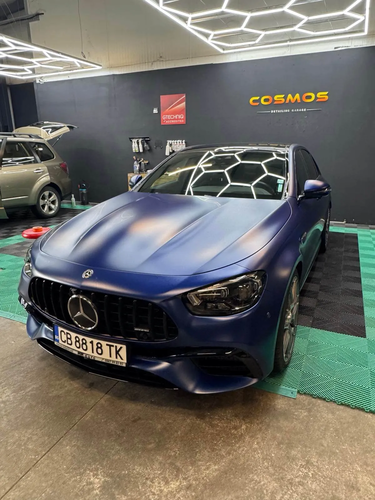 Mercedes с фолио - 2 | Cosmos Garage Mercedes с фолио - 2