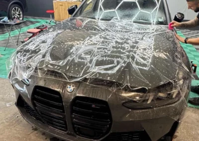 Поставяне на защитно фолио на BMW - 2